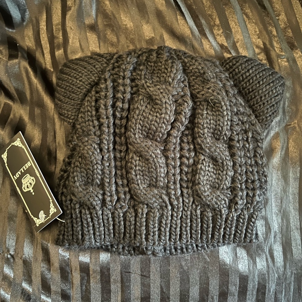 Chunky Knit Black Cat Eared Beanie